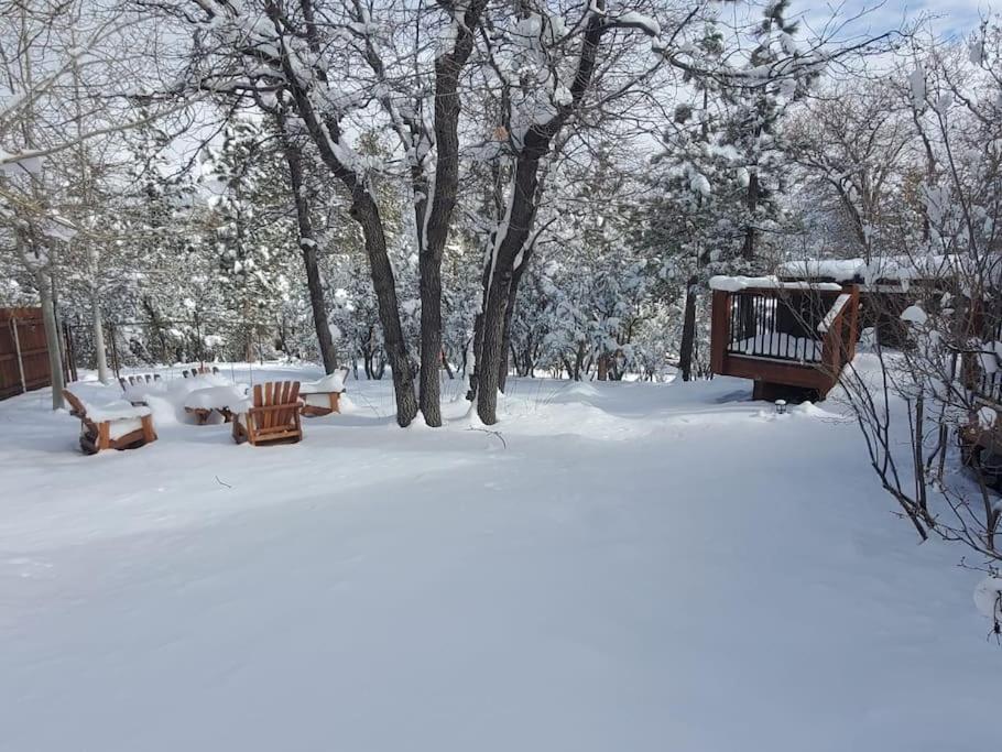 Custom Single Story Cabin With Jacuzzi Pool Table & Big Game Room With Arcade Games Big Bear Lake Eksteriør bilde