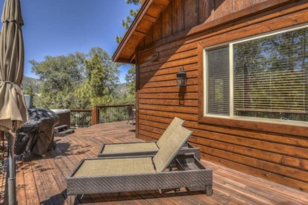 Custom Single Story Cabin With Jacuzzi Pool Table & Big Game Room With Arcade Games Big Bear Lake Eksteriør bilde