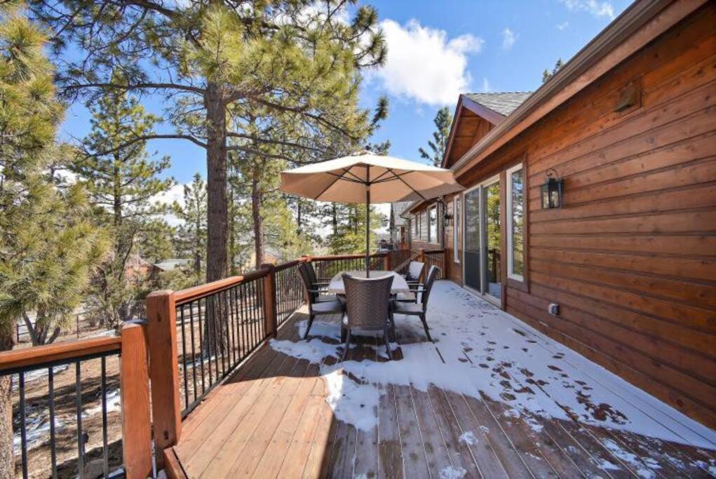 Custom Single Story Cabin With Jacuzzi Pool Table & Big Game Room With Arcade Games Big Bear Lake Eksteriør bilde